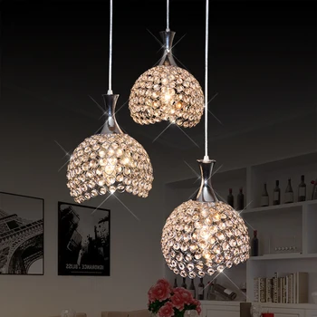 Moderno e simples de três cabeças Pingente de lâmpadas Europeia Personalidade de mesa de bar lustre luzes da sala de Jantar criativo de Cristal droplights