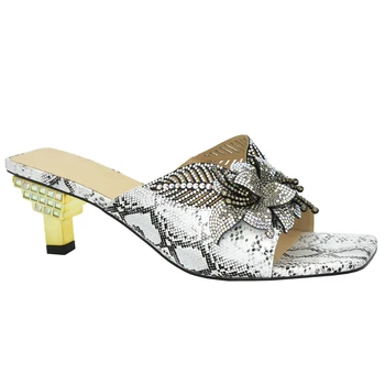 2021 Moda as Mulheres Nierian partidárias Bombas com Strass Casamento Sapatos para as Mulheres Noiva Elegantes Sapatos de Luxo Mulheres Designers 4