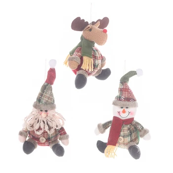3 PCS Nova Árvore de Natal Pingente de Decoração em Xadrez de Botão Boneca de Natal Pingente de Presente Boneco de neve Elk Enfeites Para Porta do Hotel