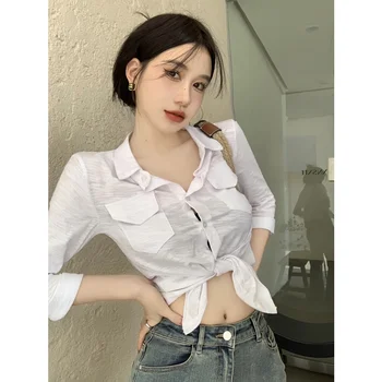 Versão coreana de verão de design sentido nicho de camisa branca curto mulheres